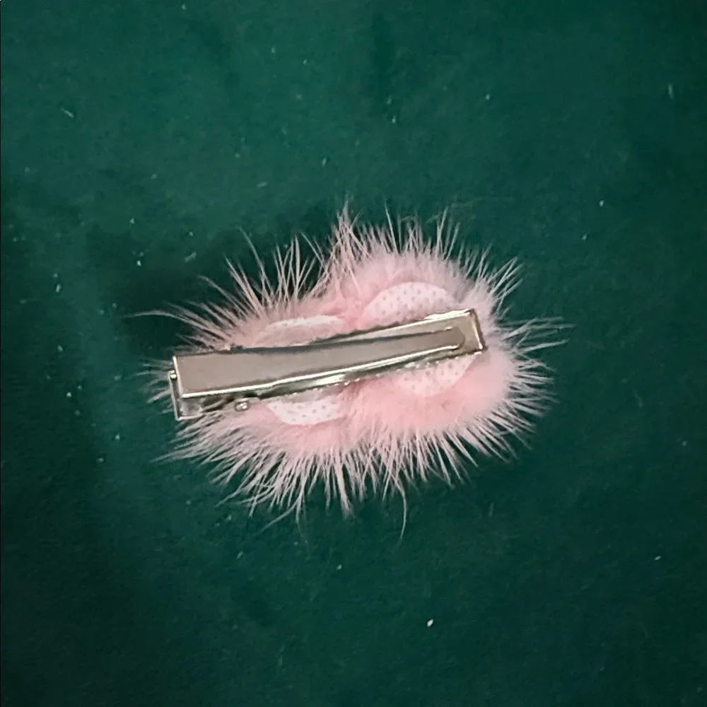 Pink Fluffy Hello Kitty Hair Clip Kids BRAND NEW Mini Clip Super Cute Hair Clip